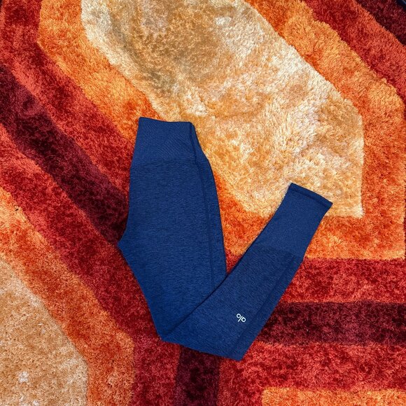 ALO YOGA High-Waist Alosoft Lounge Legging - Picture 2 of 5